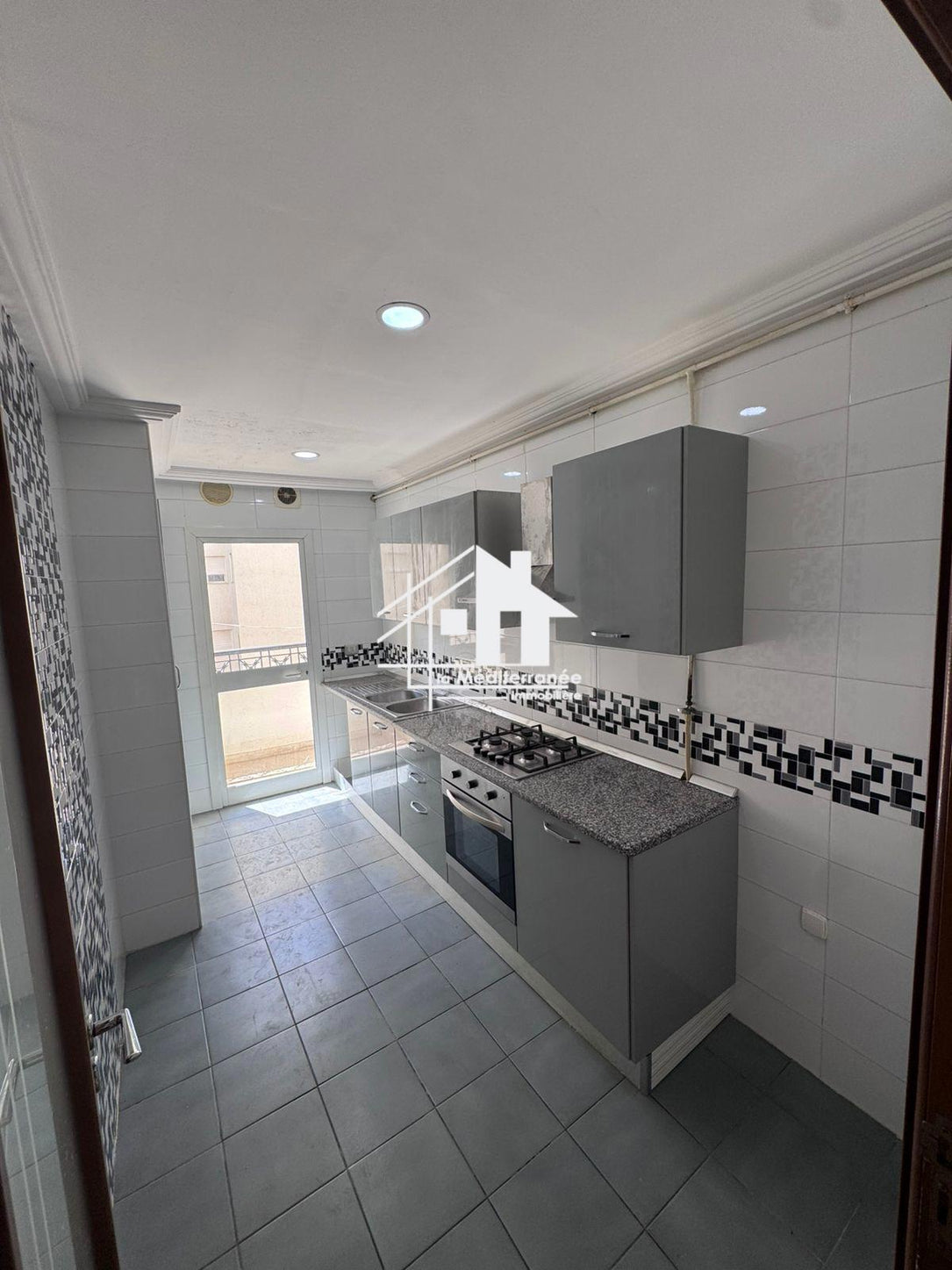 A louer appartement S+2 hst à manouba