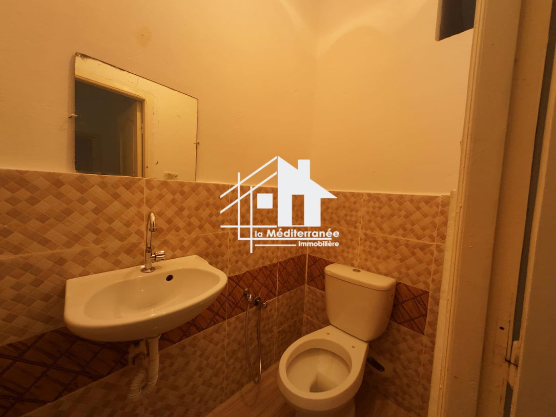 A louer étage de villa S+3 à manouba