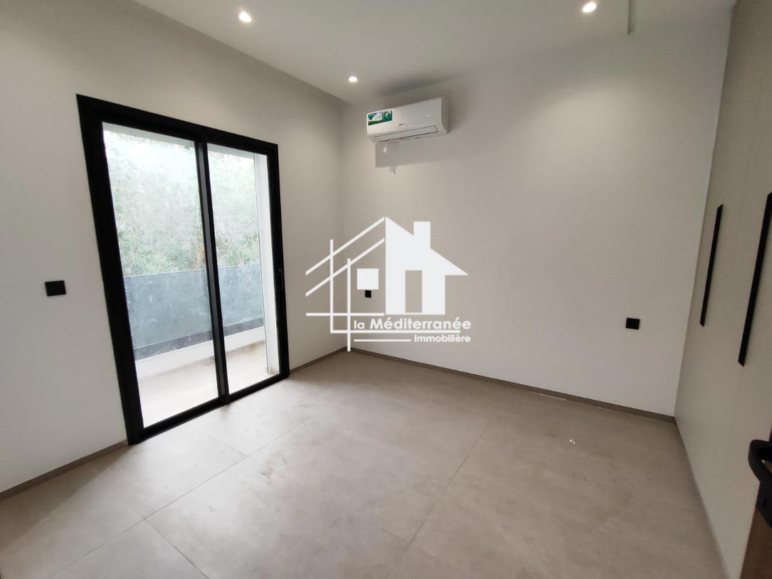 A vendre S+2 directe promoteur a Chotrana 1