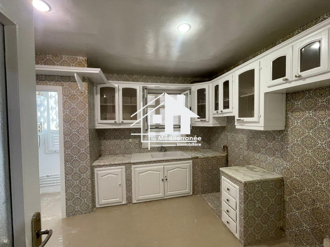 A louer un appartement s+3 à Manzeh 9B