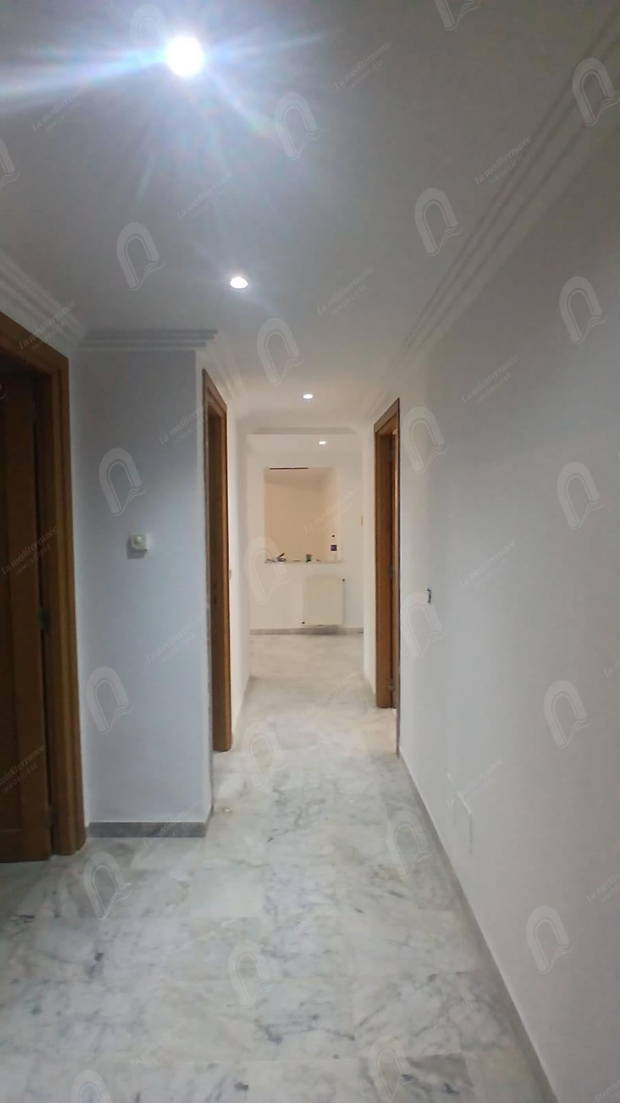 Appartement S+3 aux berges du lac 2