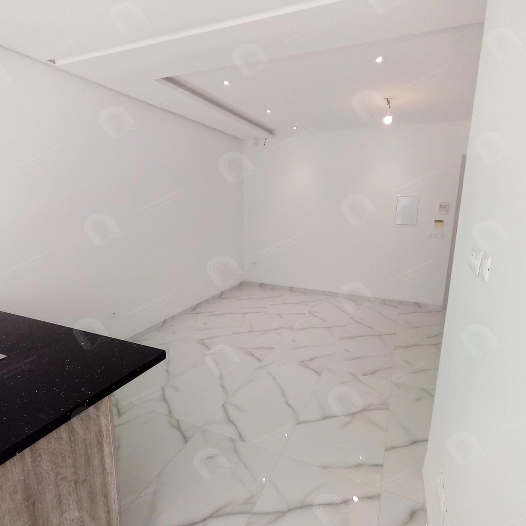 A louer un appartement s+1 à cité ennaser2