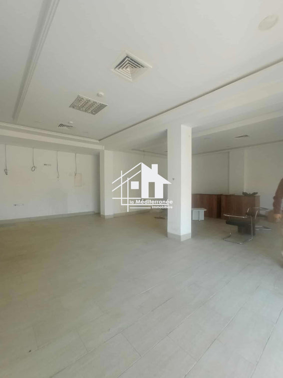 Show-Room à Sidi Rezig