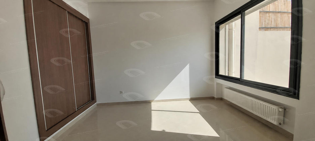 à louer un appartement s+2 à cité ennasr