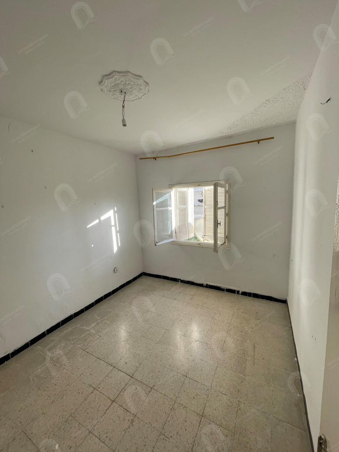 A vendre appartement S+2 à Khaznadar