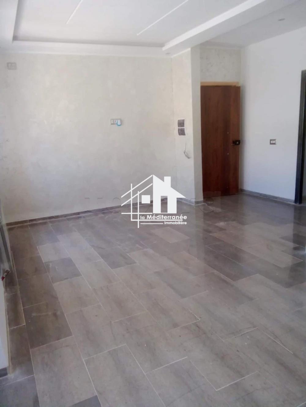 A louer étage de villa S+2  manzah 2