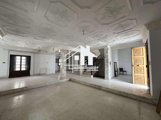 A vendre villa R+1 à Rades Melyene