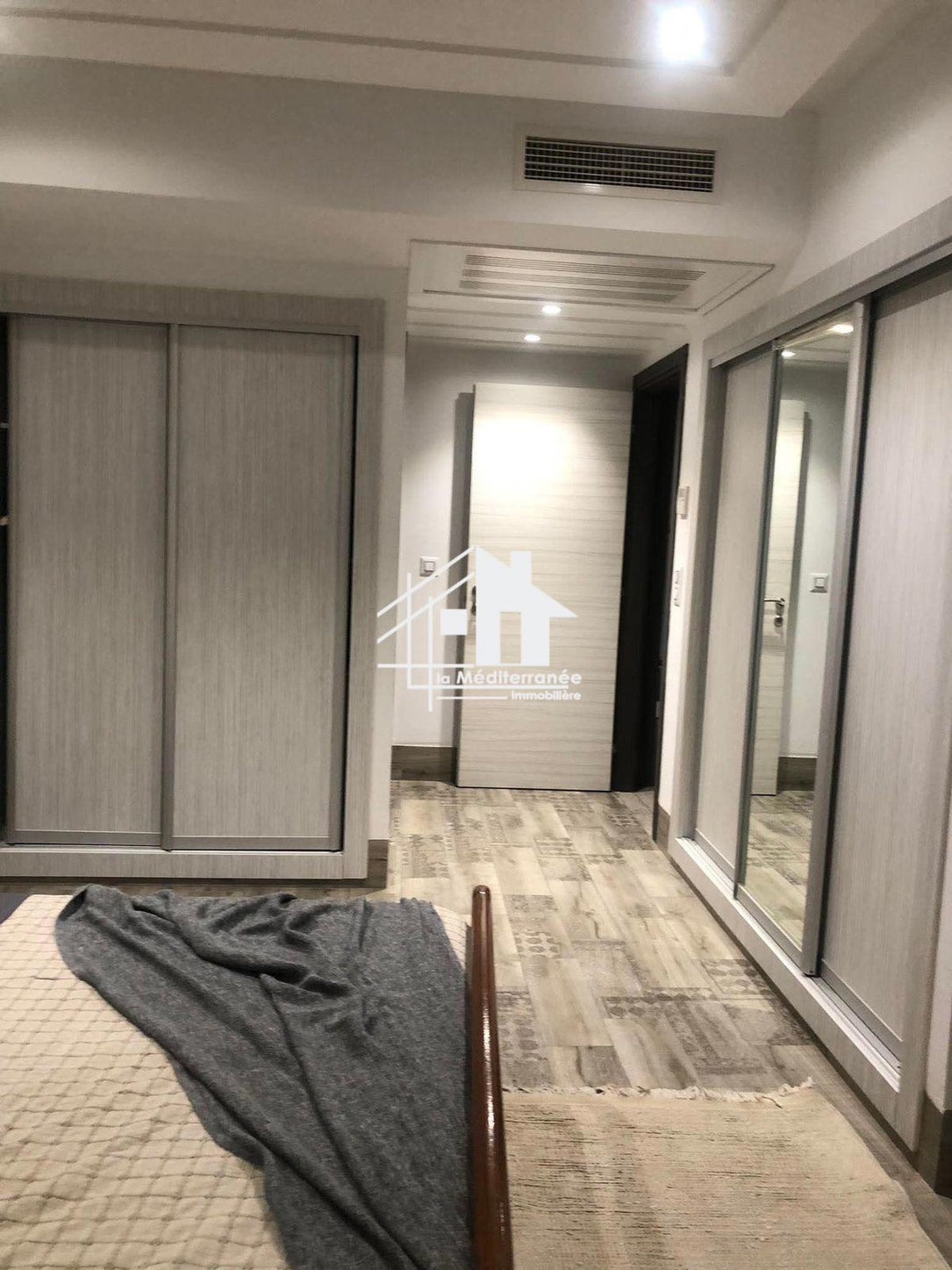 a vendre s+5 a ennaser 2