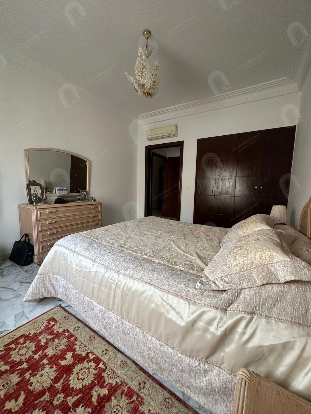 Appartement s+4 aux les berges du lac 2