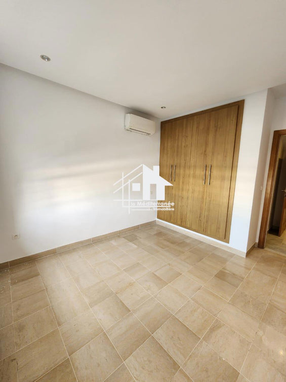 A vendre s2 à la soukra park