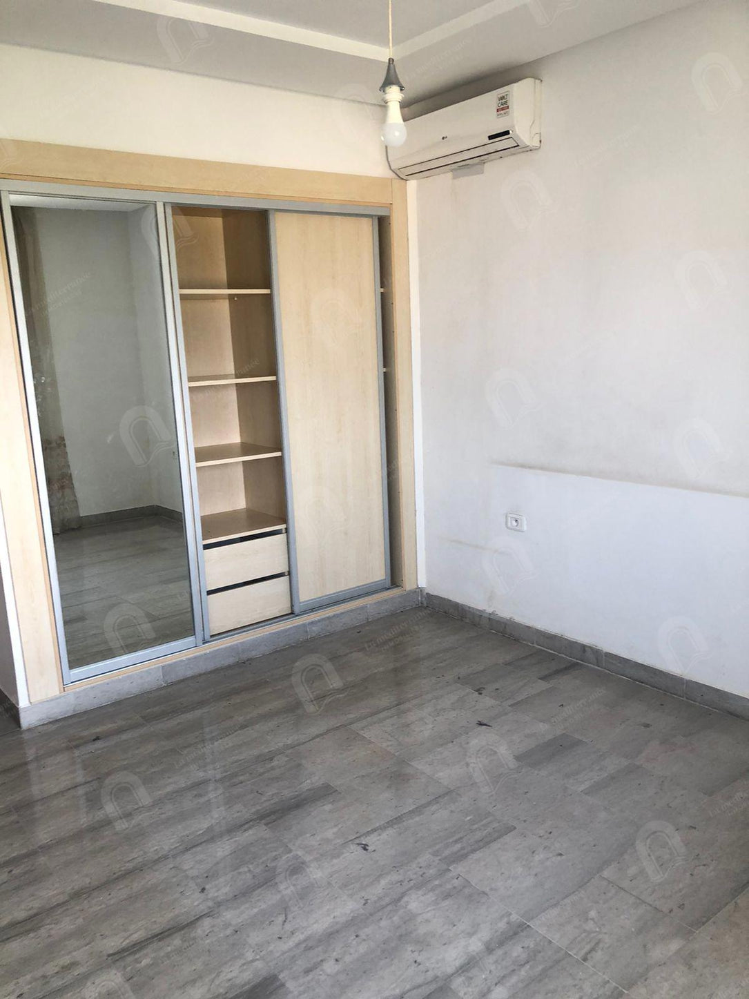 A louer un appartement s+2 à jardin d'el menzah 2