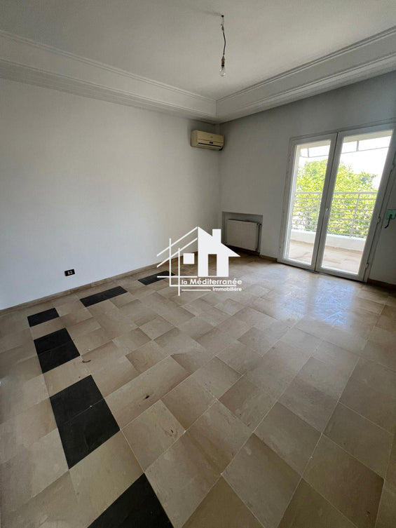 A louer appartement s2 au Bardo