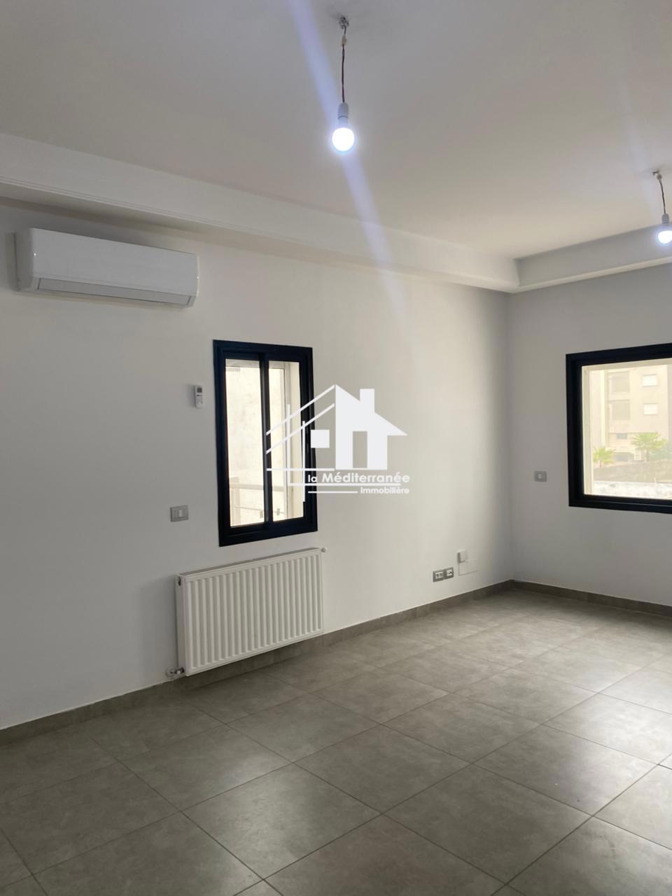 Appartement S+4 aux jardins de carthage