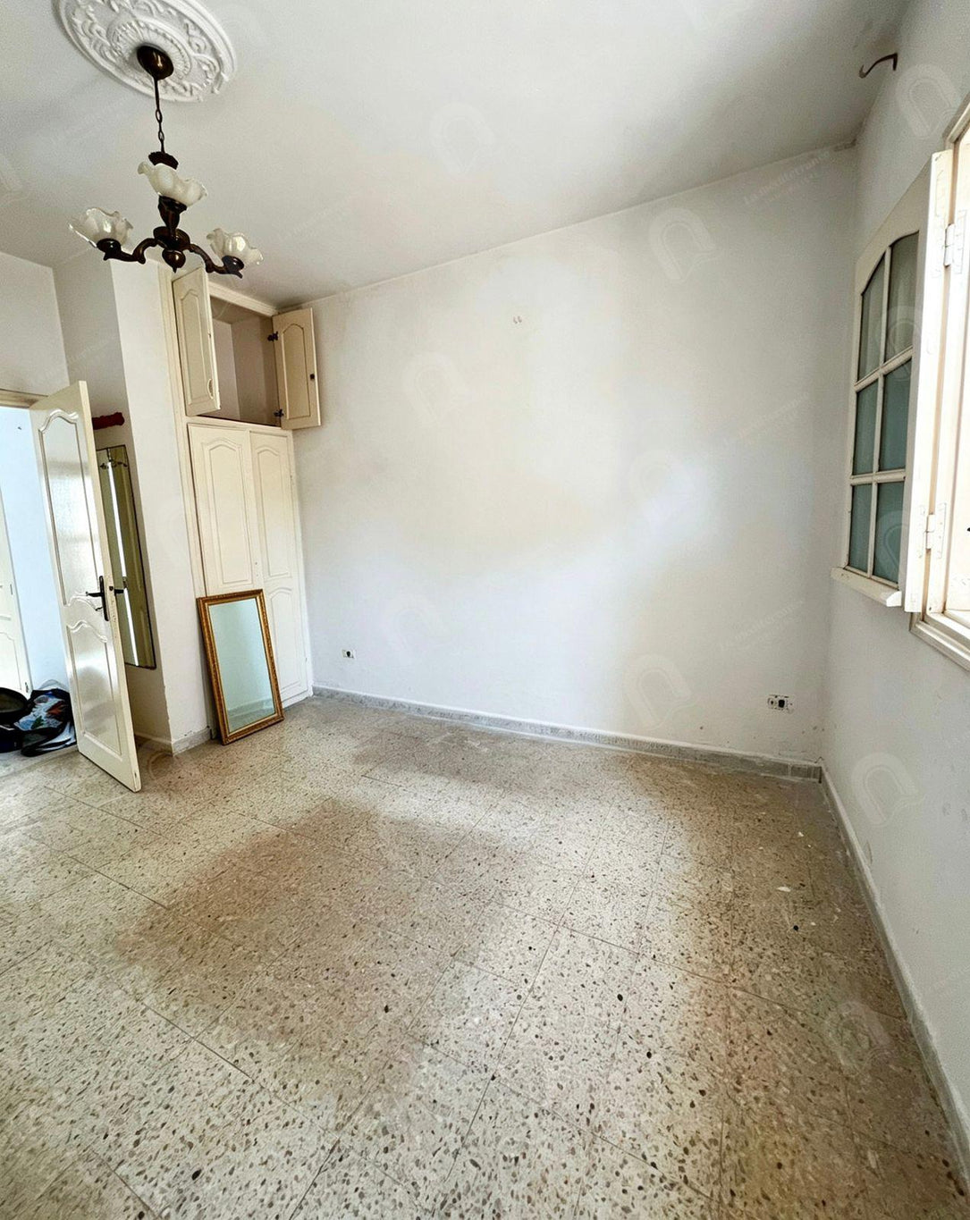 A Vendre étage de villa S+2 au bardo rue de la France