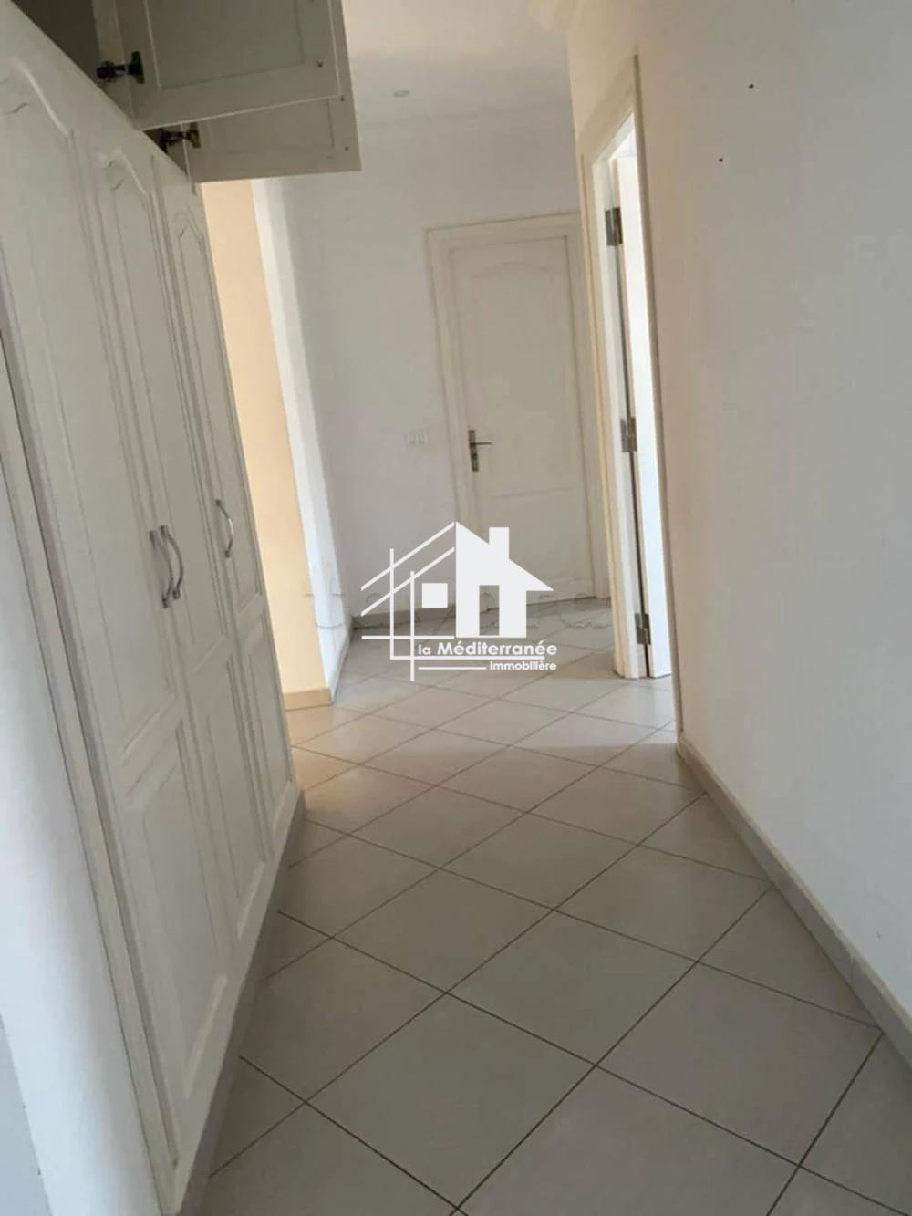A louer appartement S+3 au Bardo
