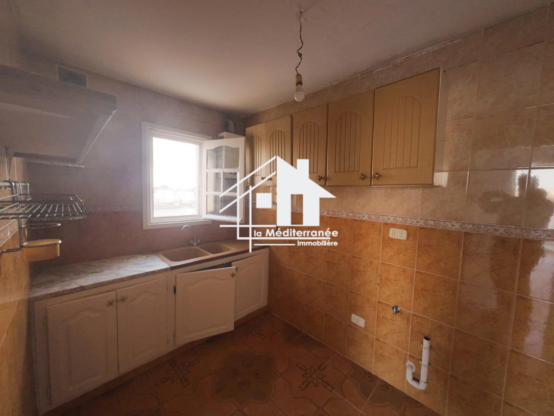 A louer étage de villa S+2 à khaznadar