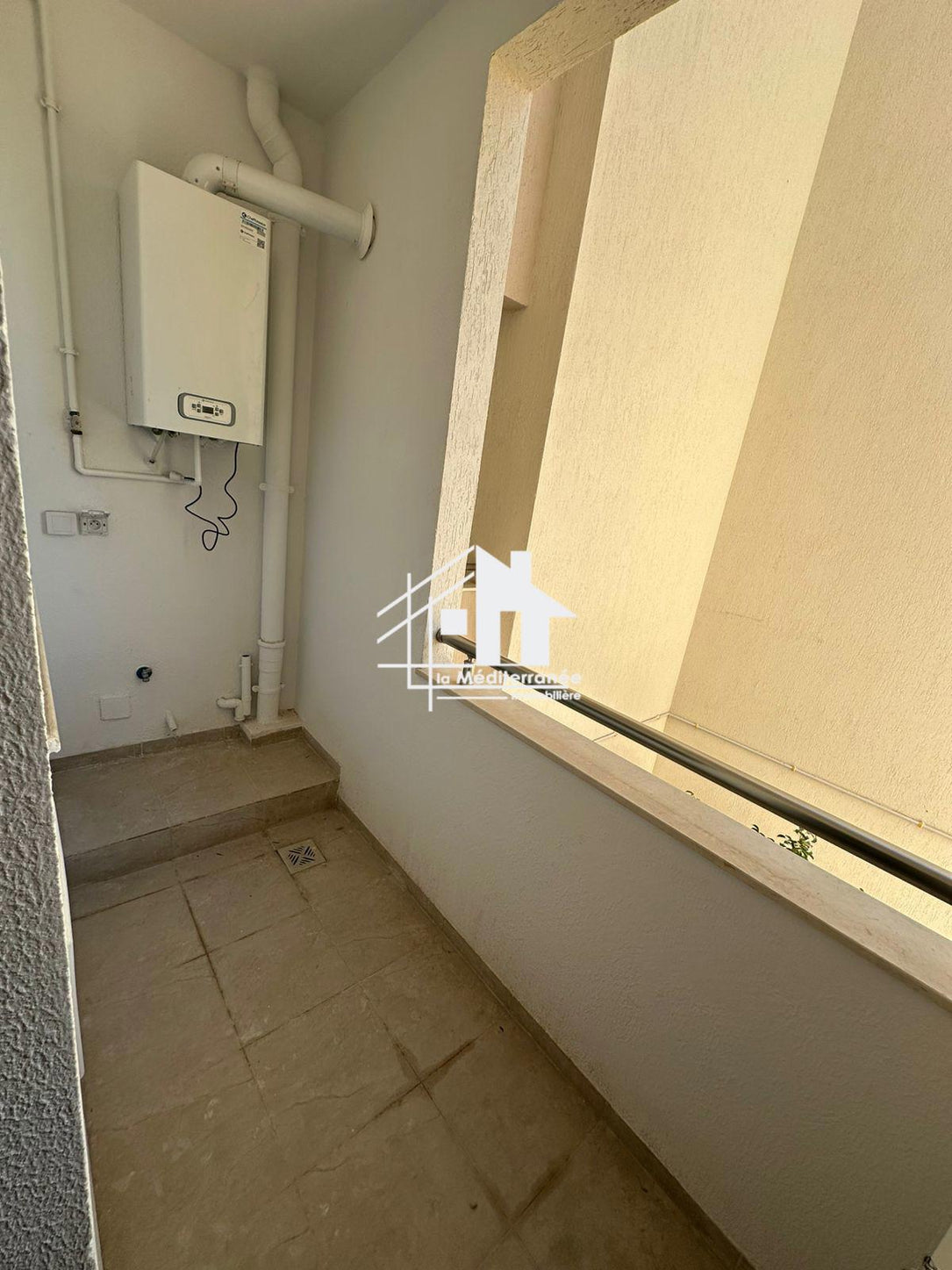 A louer appartement S+2 HST à manouba