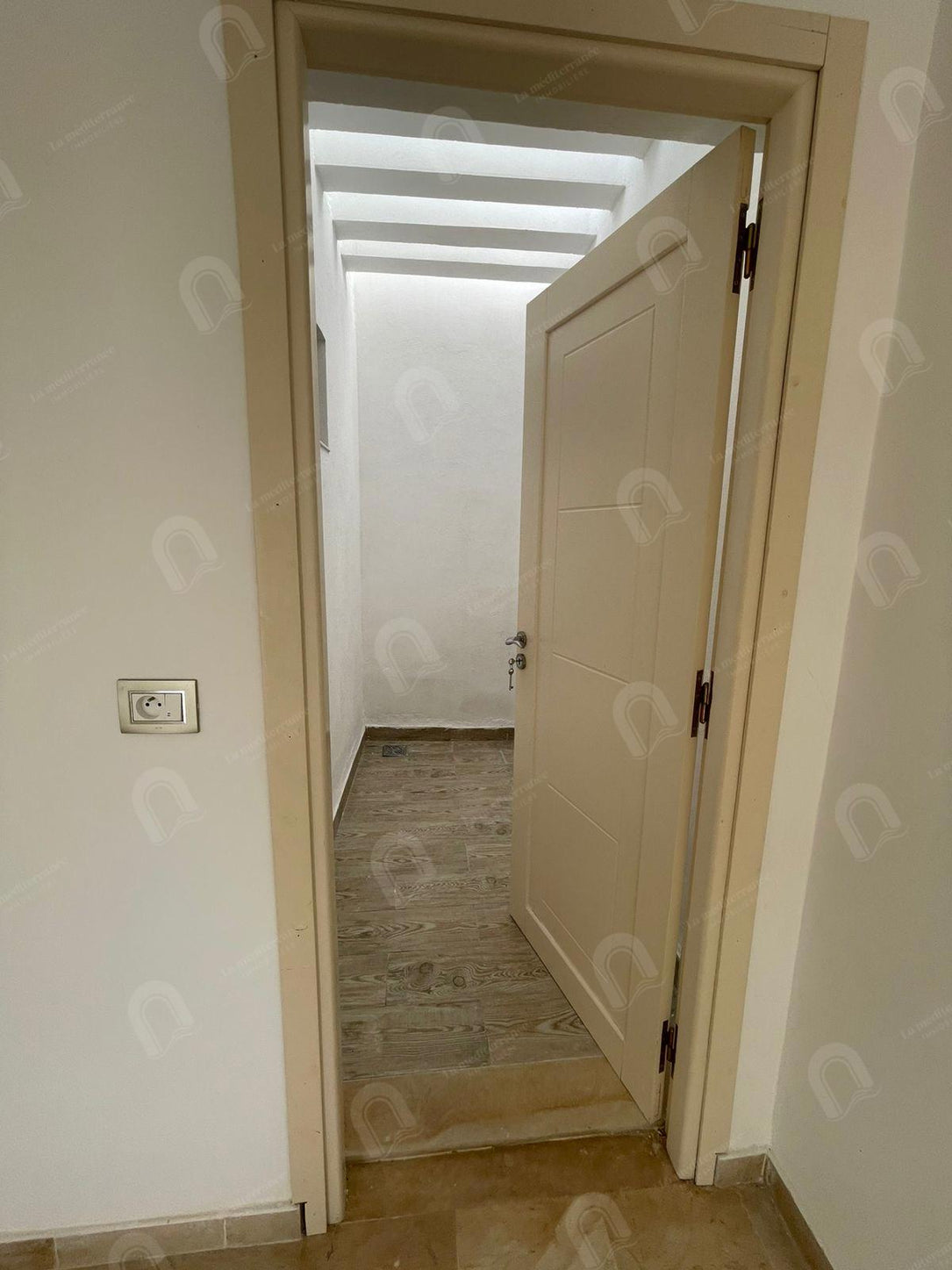 A louer un appartement s+3 à jardin d'el menzah 1