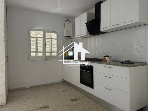 A vendre un appartement s+1 à Hammam lif