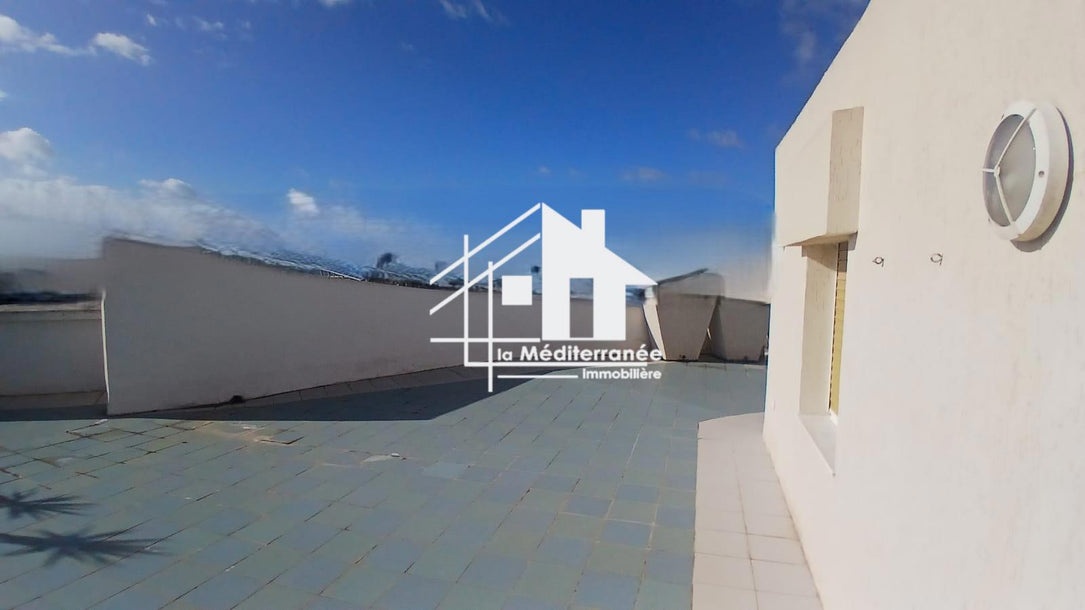 A vendre une villa S+6 gammarth