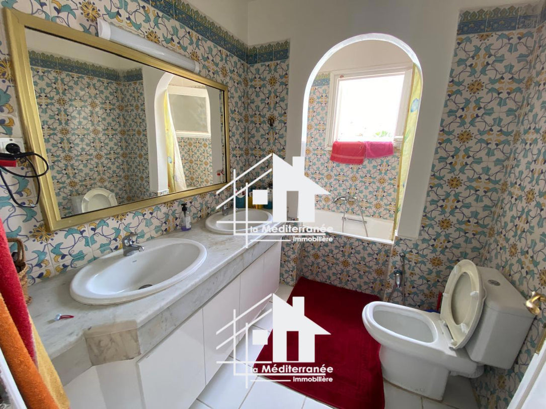 A vendre Appartement S+3 à Ennasr 1