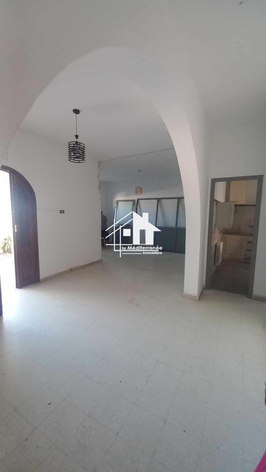 A louer Rdc de villa S+3 à Ezzahra lycée