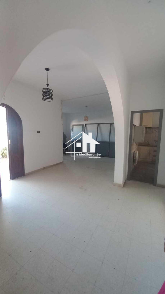 A louer Rdc de villa S+3 à Ezzahra lycée