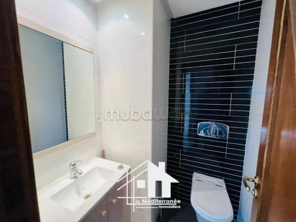 A vendre Appartement S+3 à Ennasr 2