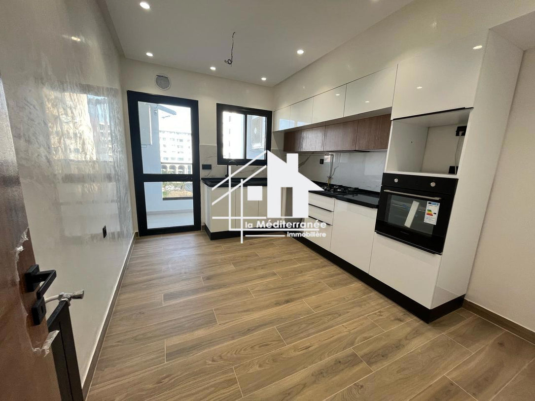 Appartement HST s+2 aux jardin de Carthage