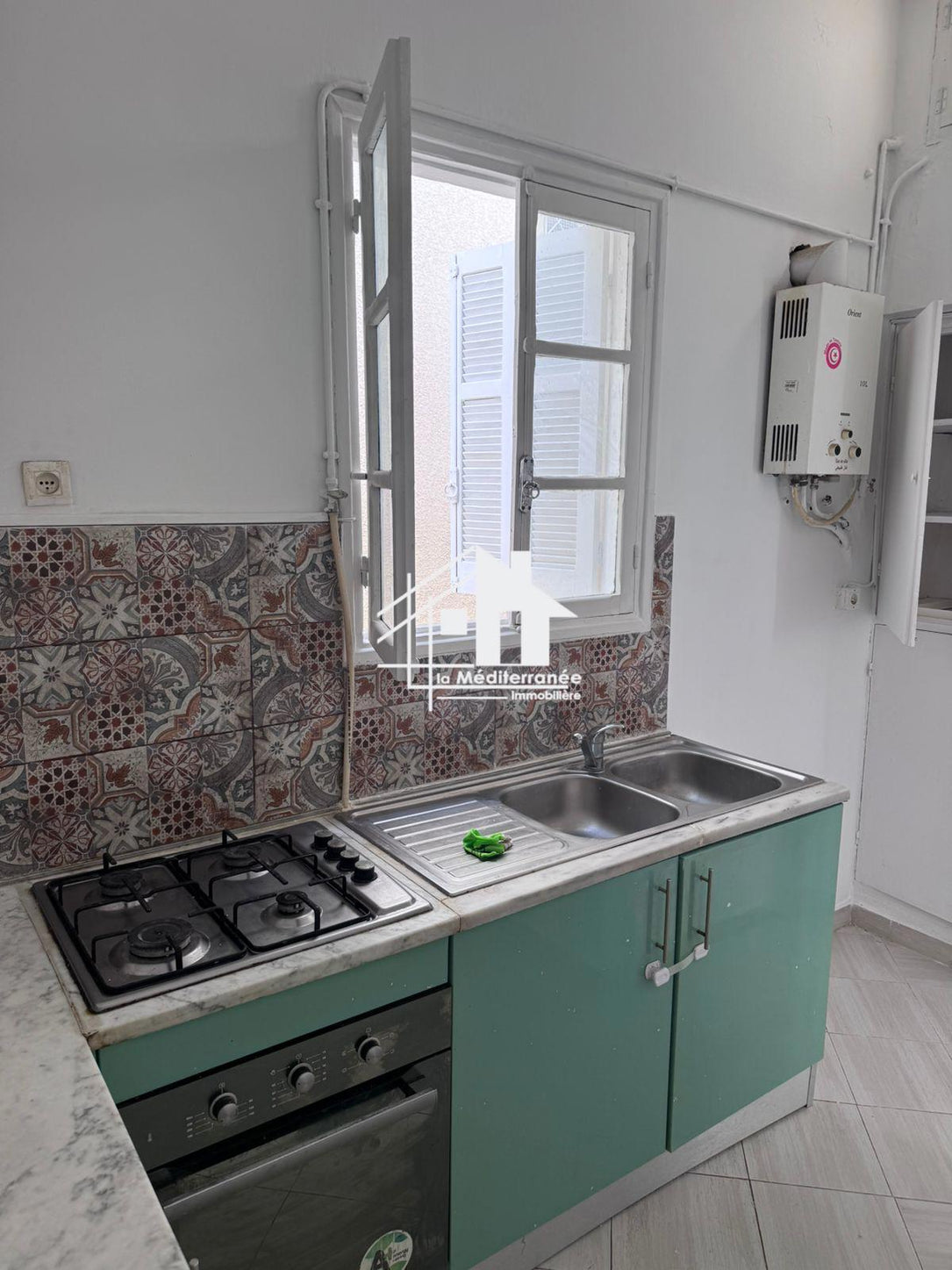 A louer étage de villa s+1 au bardo centre