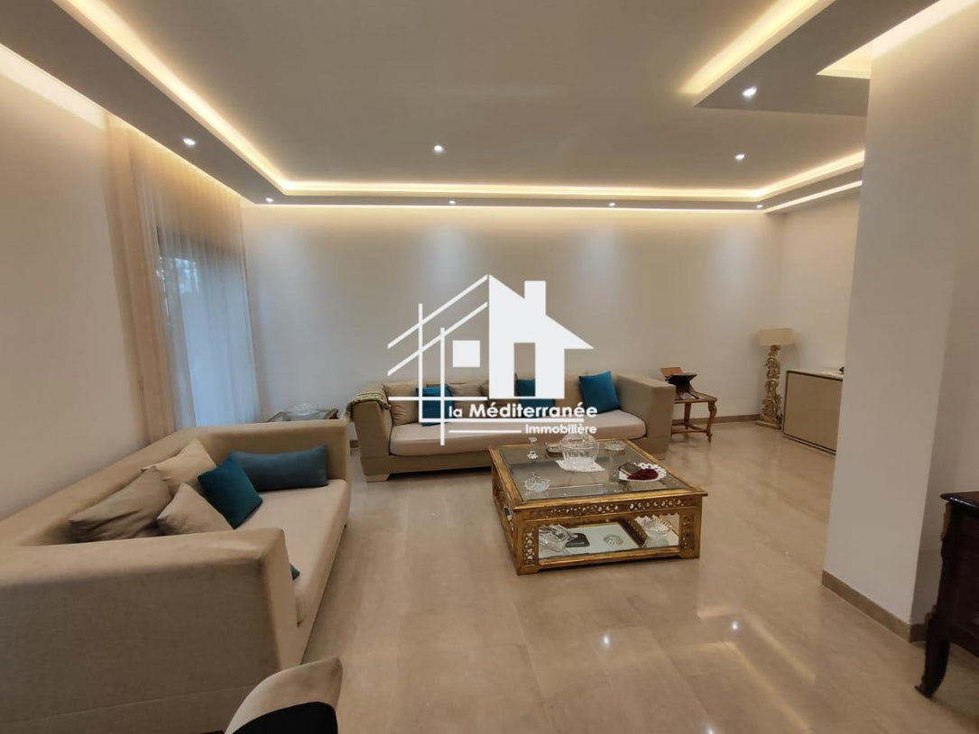 A vendre un triplex avec quatre suites à la soukra