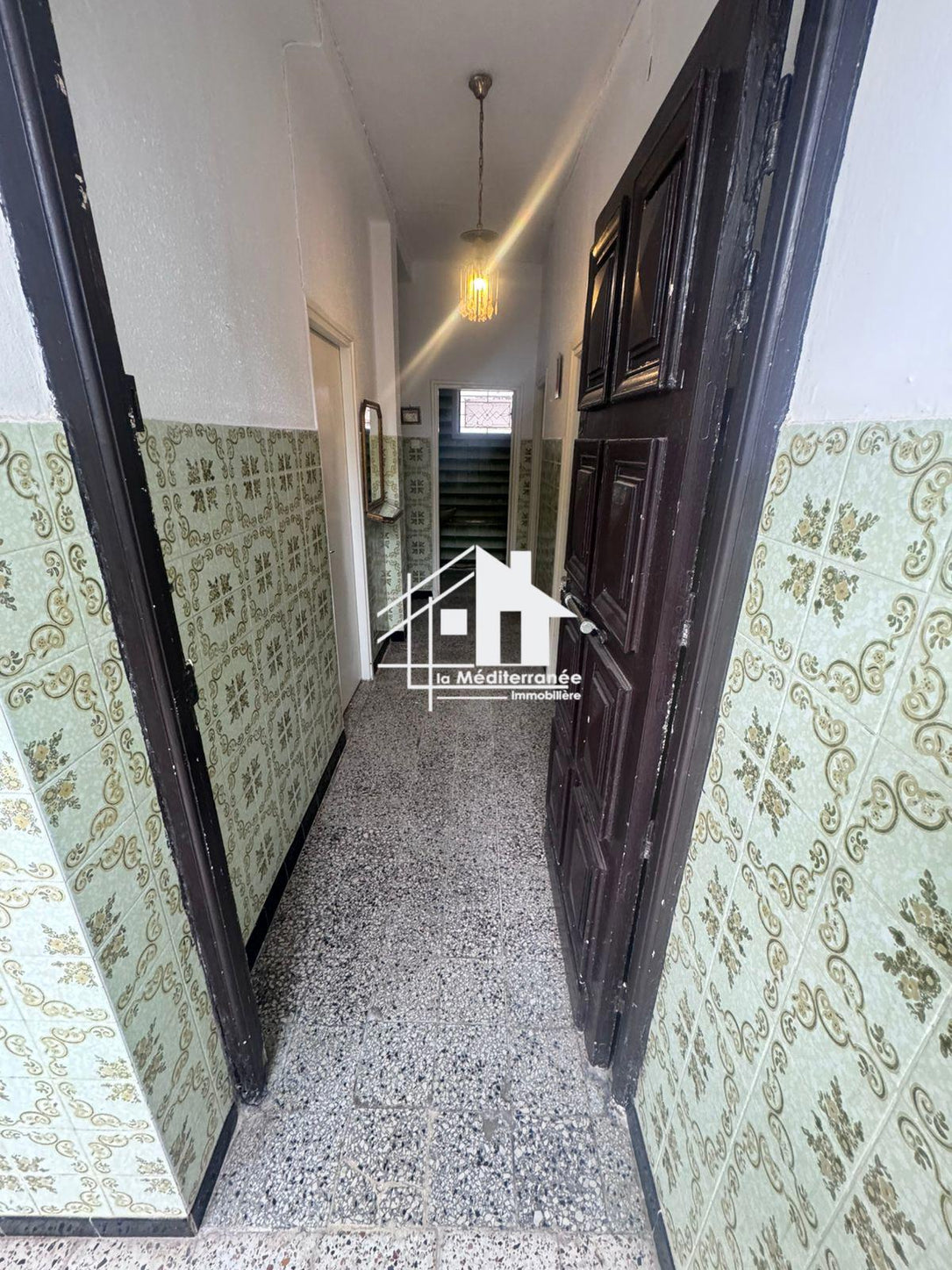A louer étage de villa S+3 situé au RDC au bardo cité fatouma