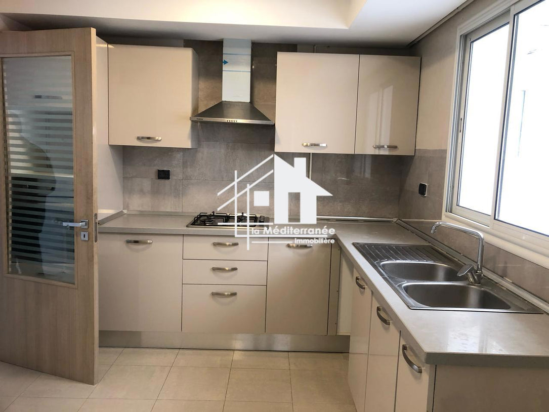 A louer appartement S+2 à Ain Zaghouan Nord