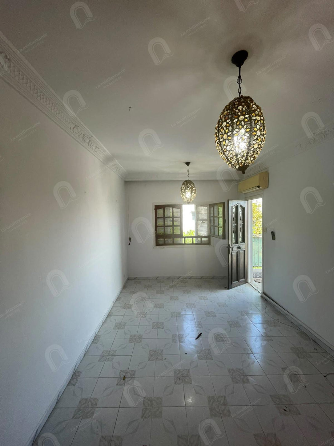 A vendre un appartement 2S+3 à khaznadar