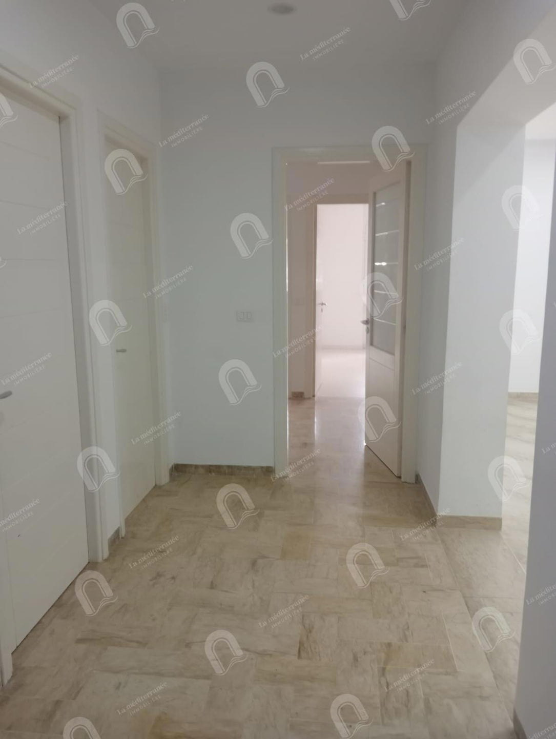 à vendre un appartement s+2 aux jardins d'el menzah 2