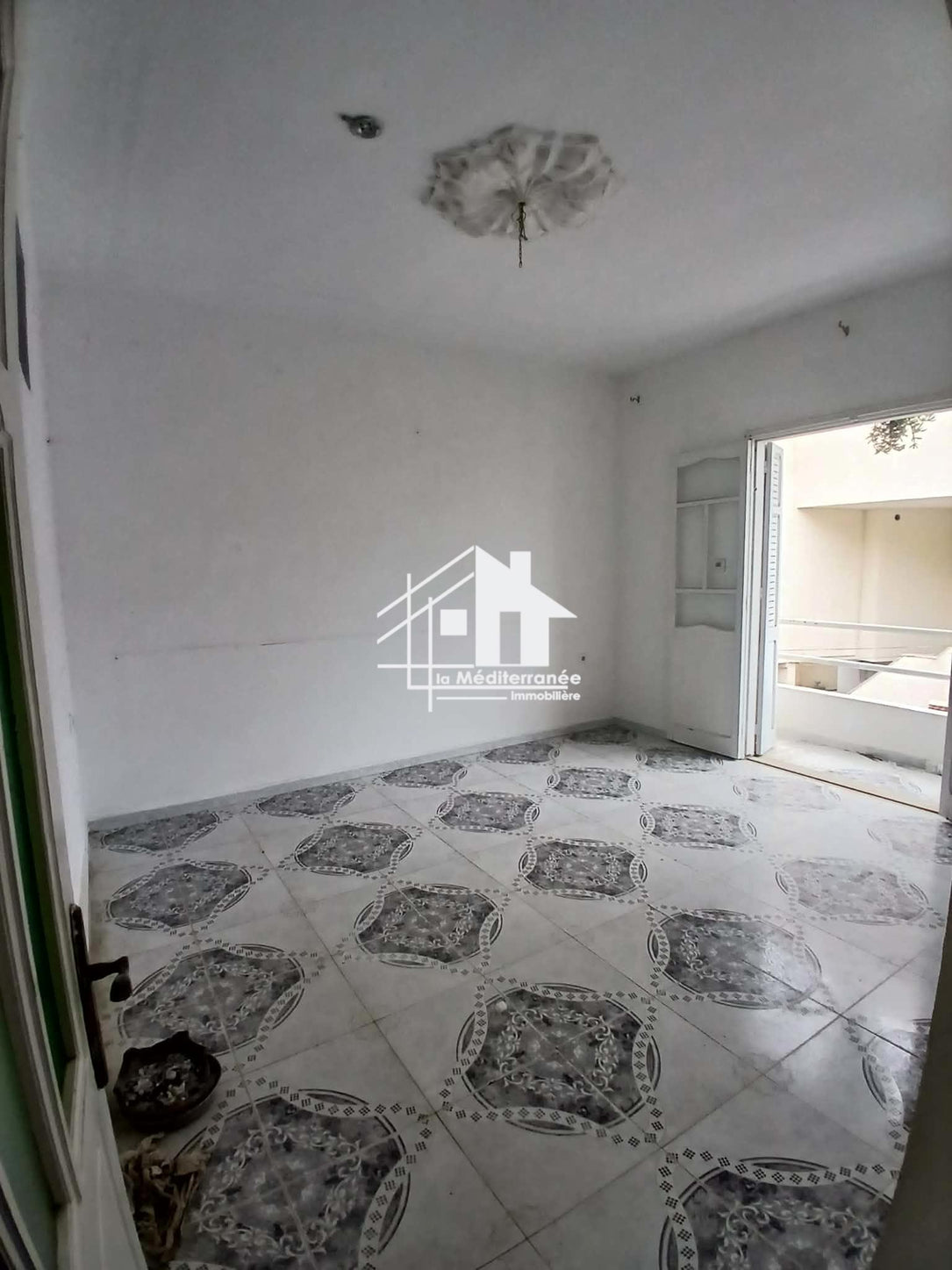 Villa à Rades ville