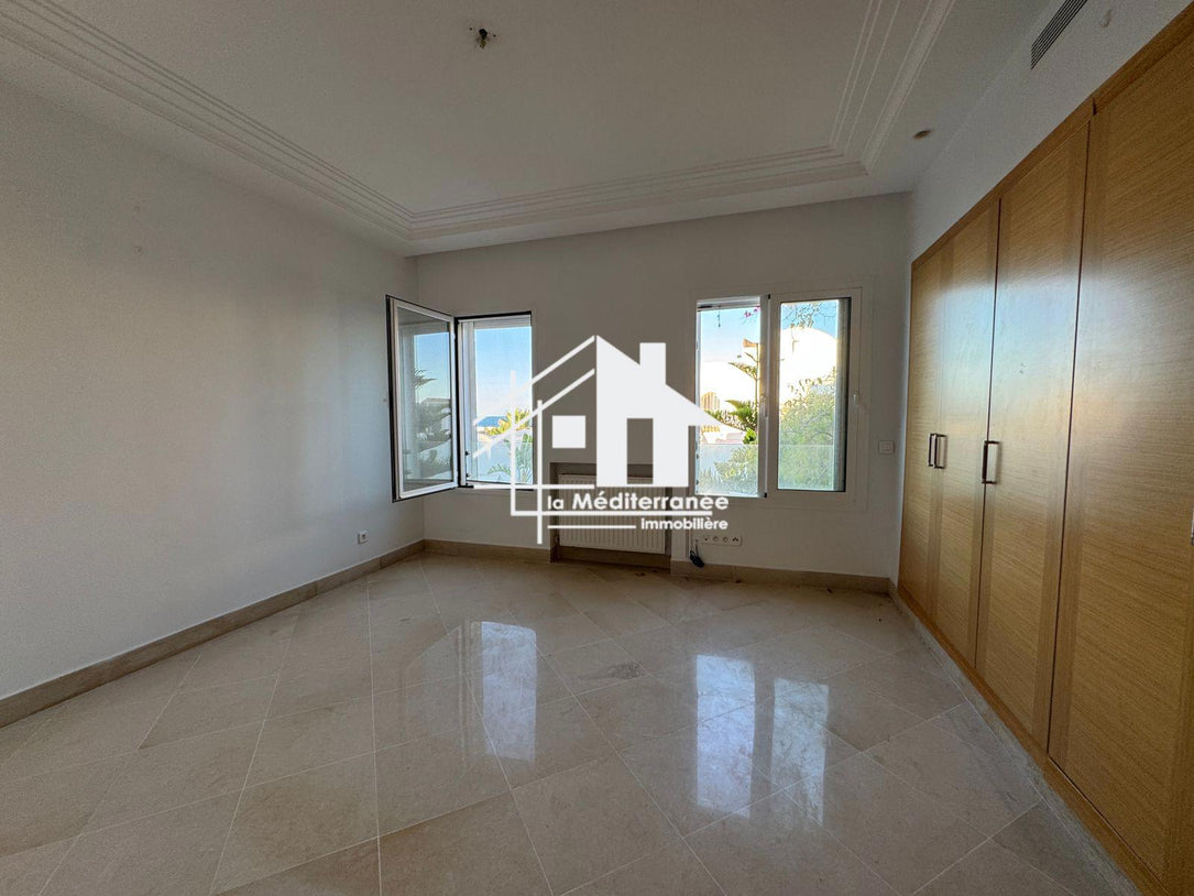 A louer un Duplex S+3 marina gammarth
