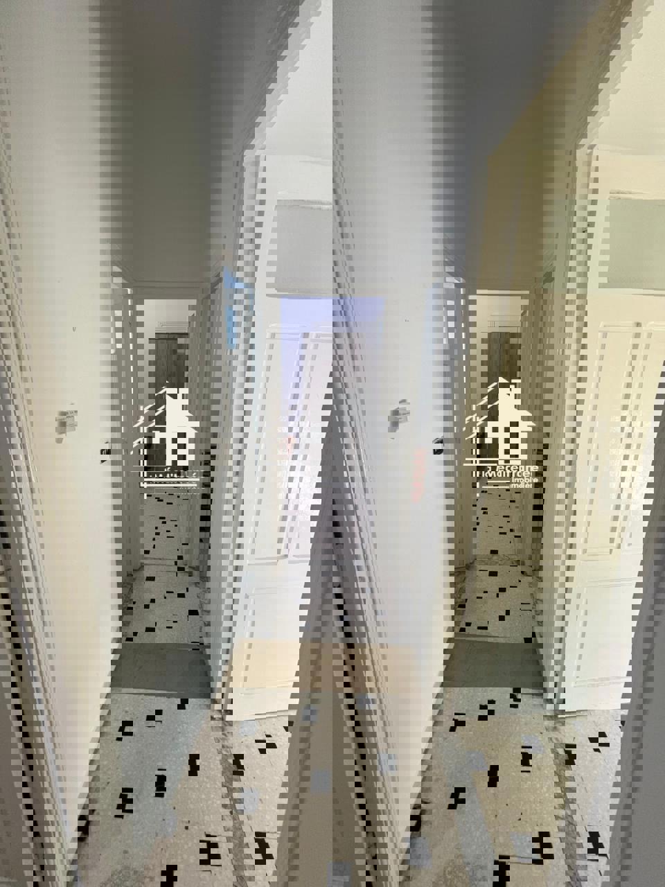 a louer appartement s2 meublé à bouchoucha