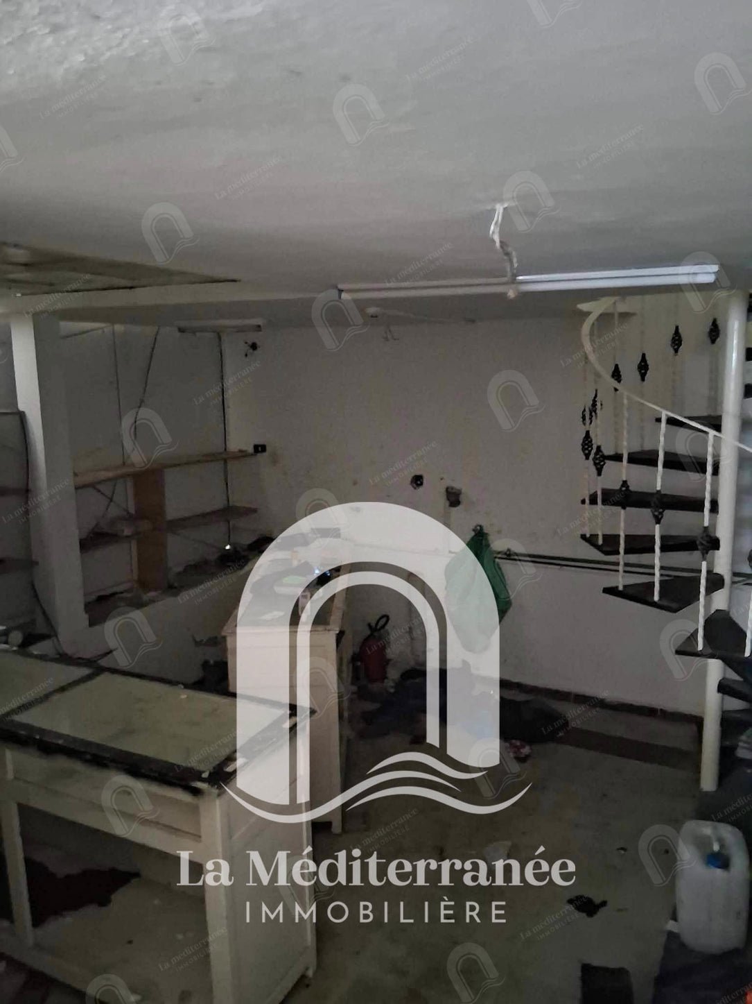 Locaux commerciaux à Rades