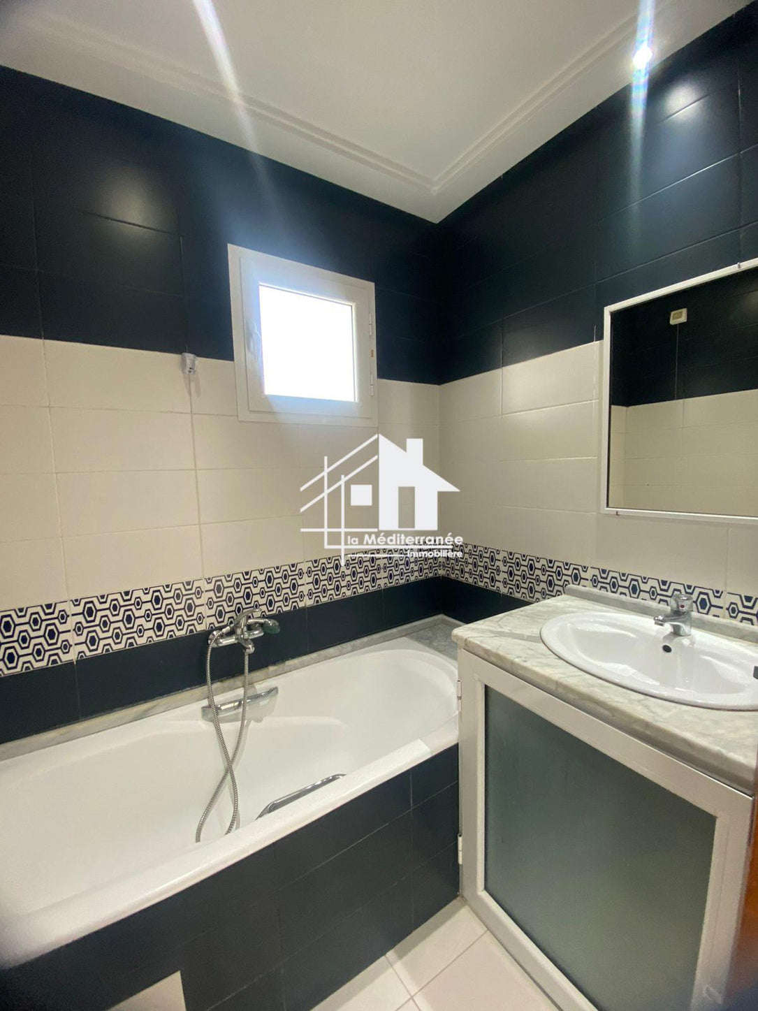A louer appartement S+2 au bardo cité sekik