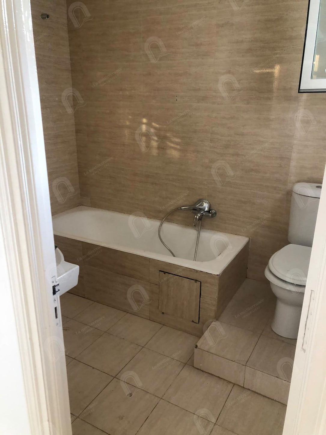 A louer un appartement s+2 à jardin d'el menzah 2