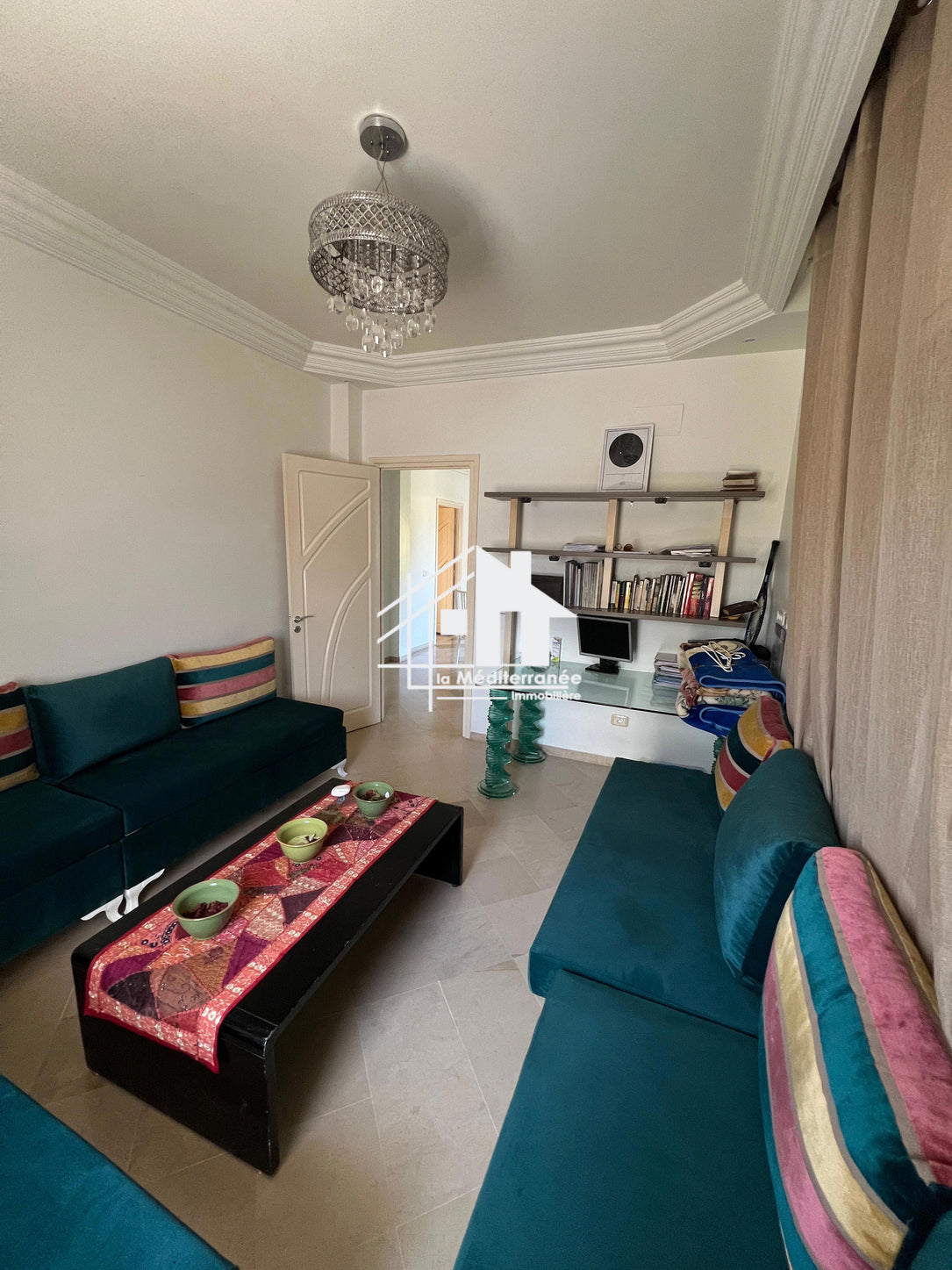 A louer villa S+4 a Chotrana 3