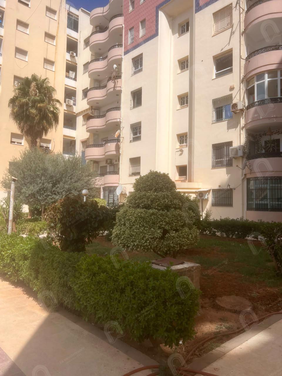 Appartement S+3 à Ain zaghouen