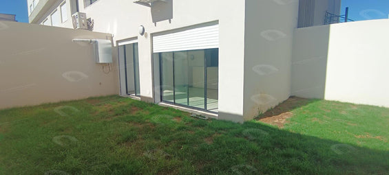 A vendre  Duplex s+2 avec jardin