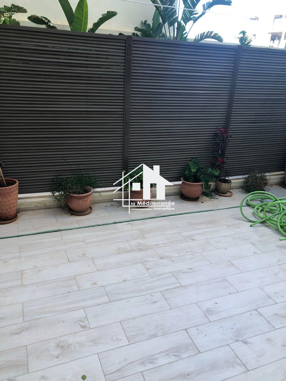 A louer un appartement s+1 à jardin d'el menzah 2