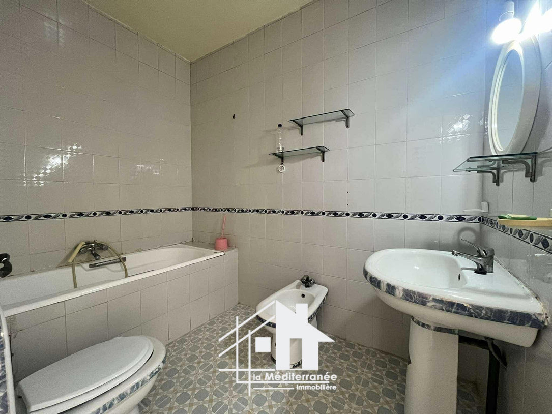Étage de villa Rades Melienne
