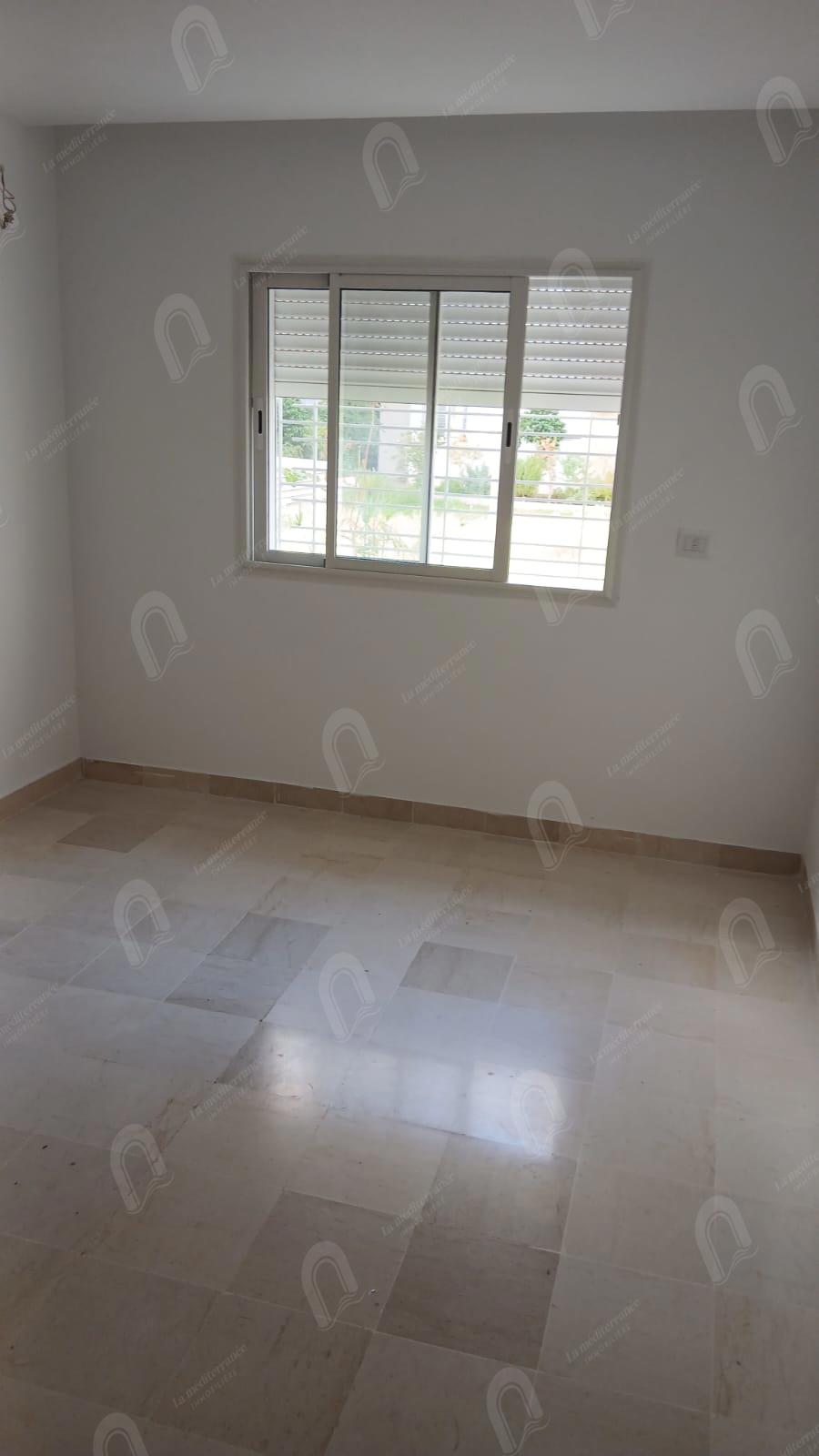 A louer un appartement S+2 hst au rdc