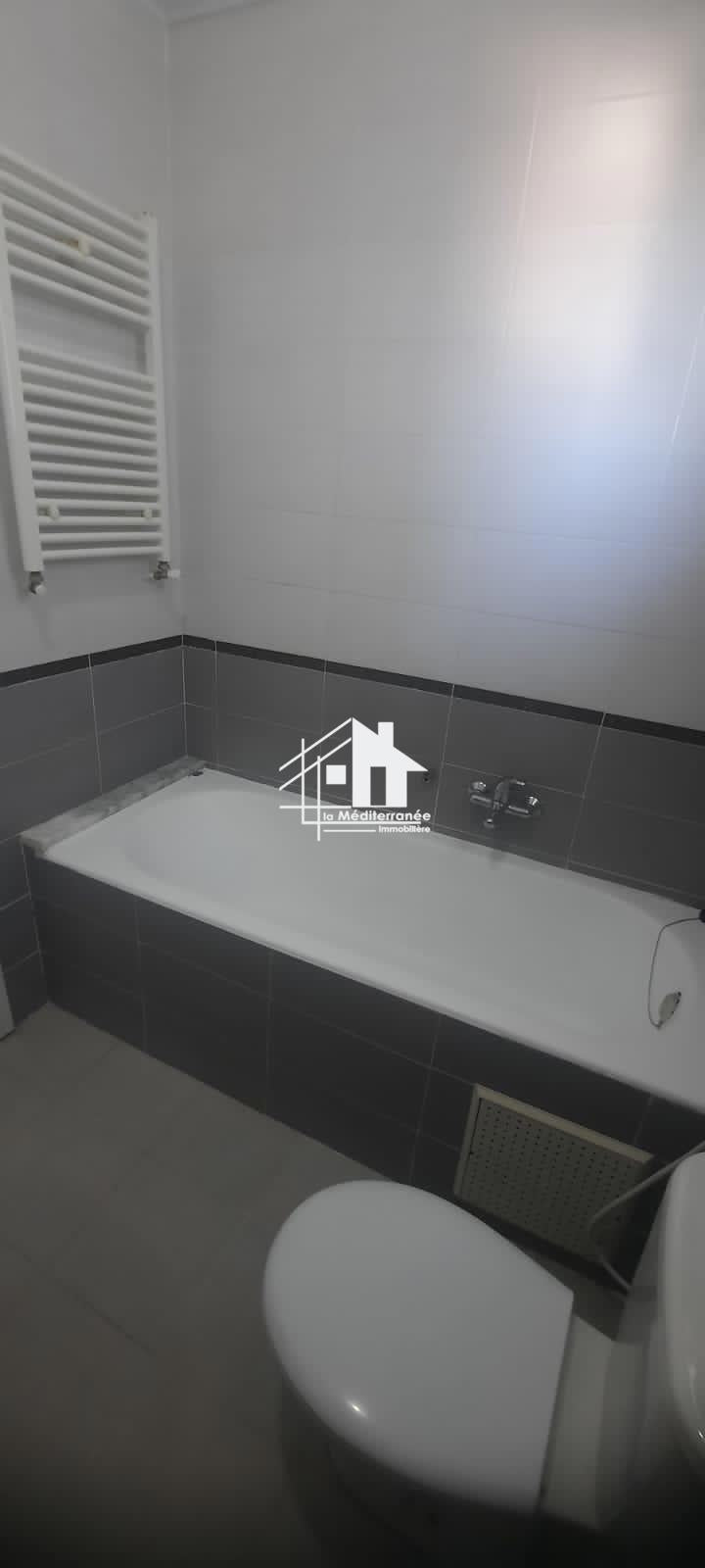 A louer appartement S+2 hst à manouba