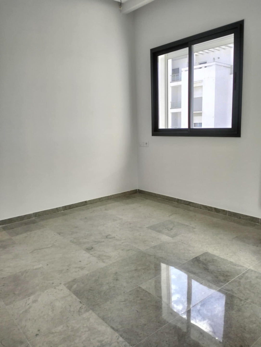 A louer appartement S2 neuf à ain zaghouan nord