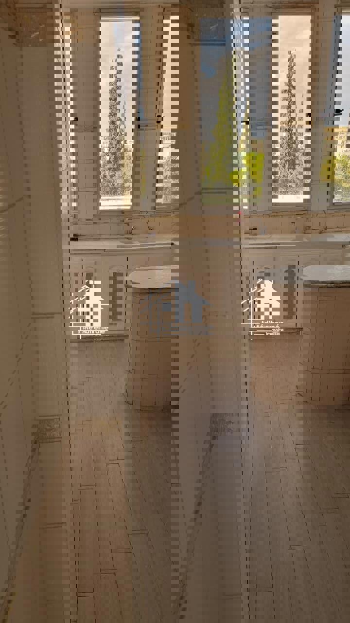 a louer appartement duplex s+3 à khaznadar